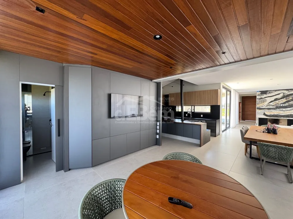 Casa, 4 quartos, 294 m² - Foto 3