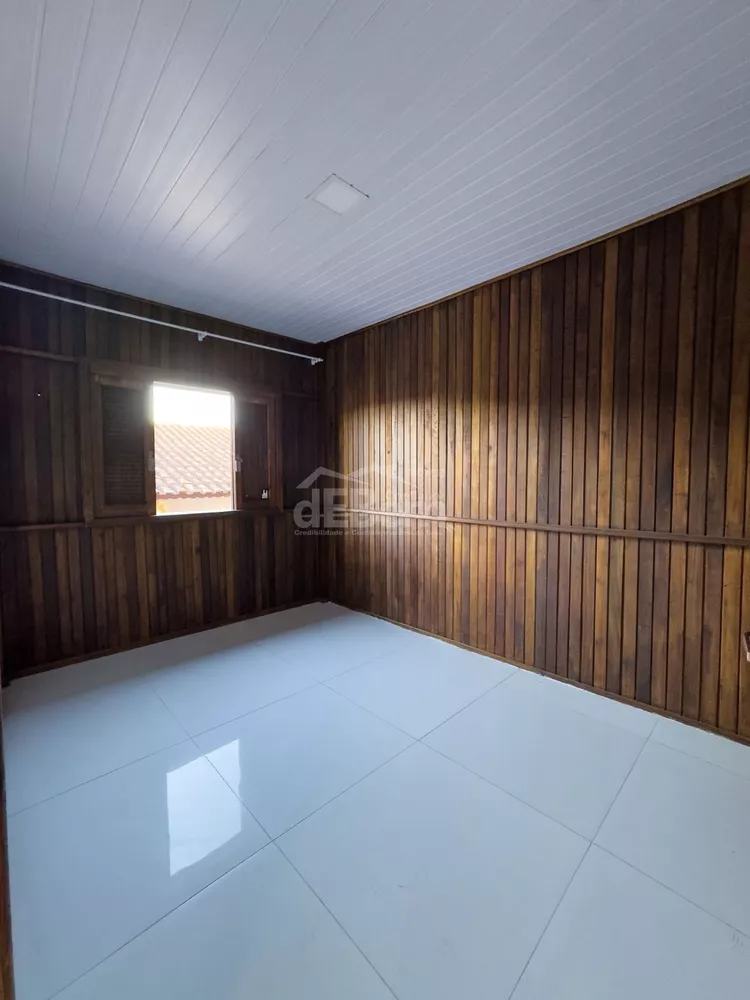 Casa, 4 quartos, 242 m² - Foto 1