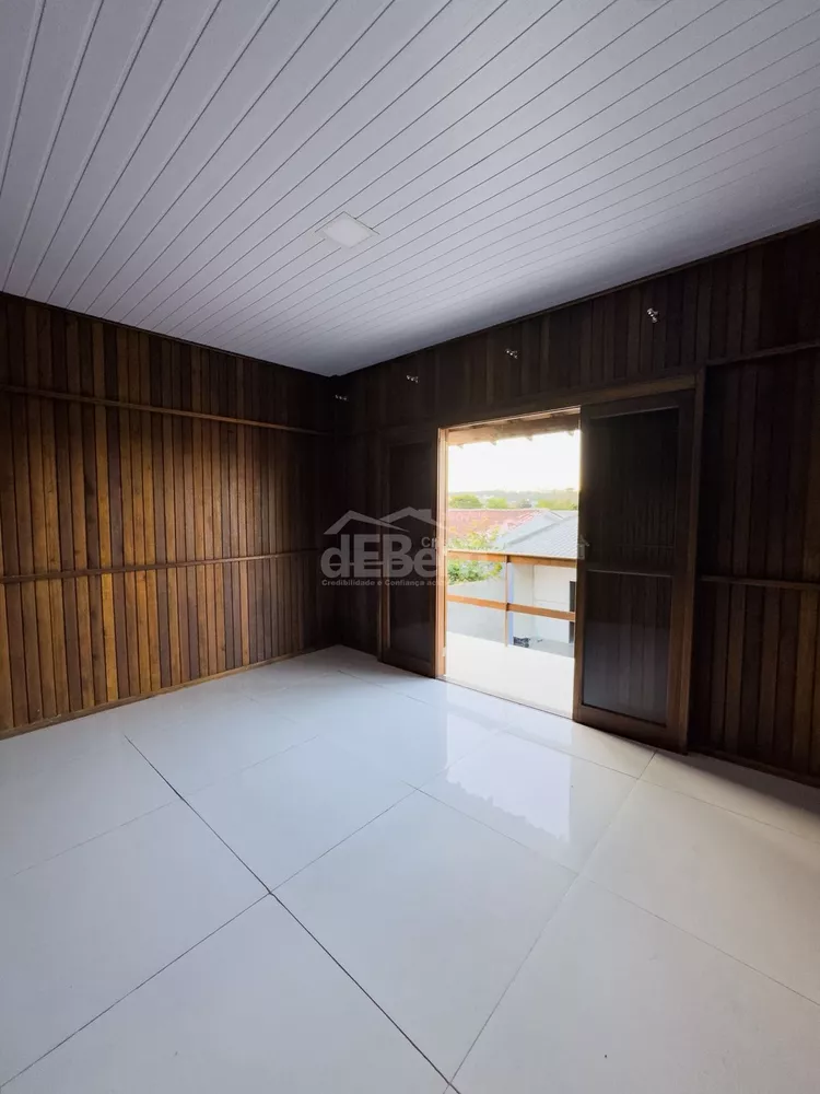 Casa, 4 quartos, 242 m² - Foto 2