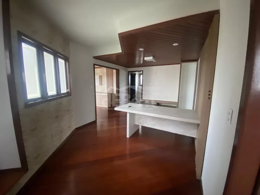Casa, 4 quartos, 223 m² - Foto 3