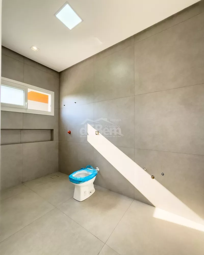 Casa, 3 quartos, 212 m² - Foto 1