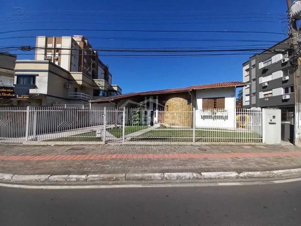 Casa, 3 quartos, 182 m² - Foto 3