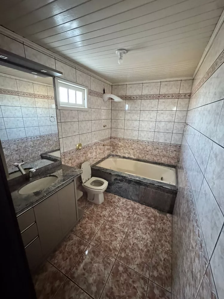 Casa, 3 quartos, 229 m² - Foto 4
