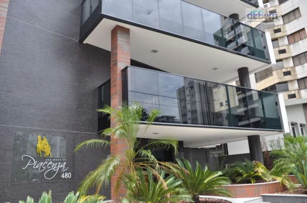 Apartamento, 3 quartos, 215 m² - Foto 2