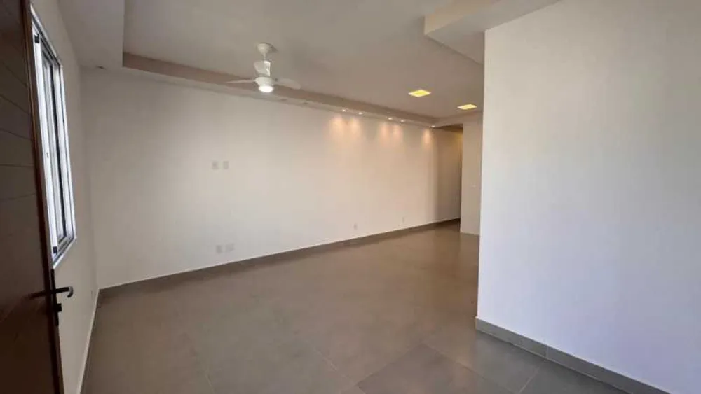 Casa, 3 quartos, 156 m² - Foto 2