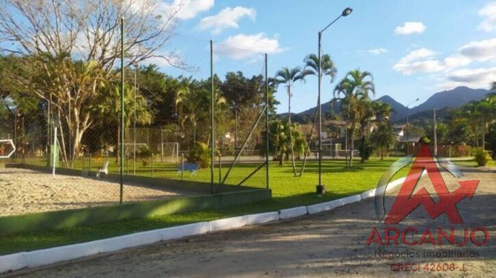 Casa à venda com 3 quartos, 180m² - Foto 8