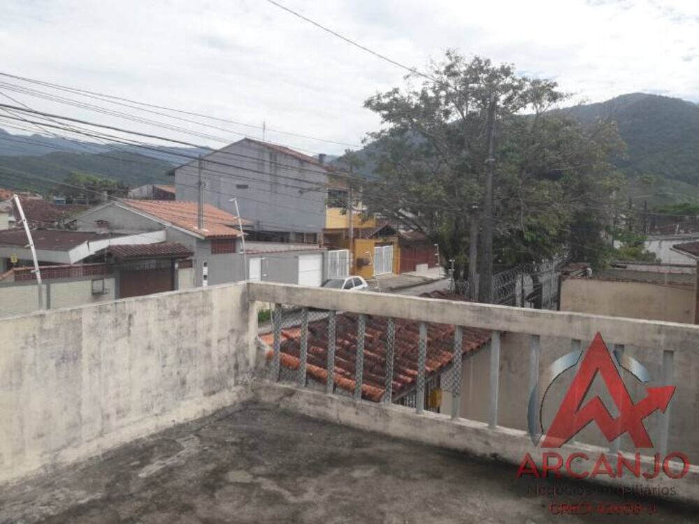 Casa à venda com 4 quartos, 192m² - Foto 1