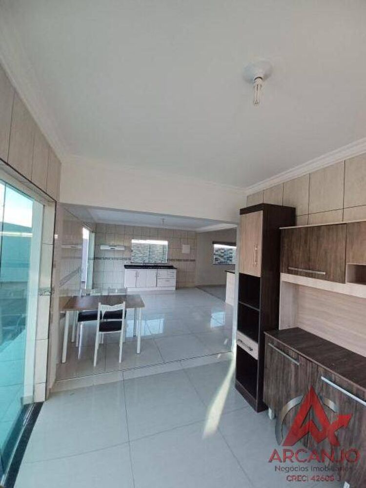 Casa à venda com 6 quartos, 380m² - Foto 3