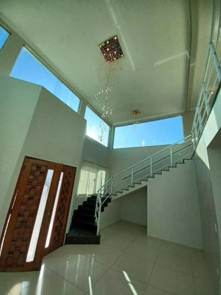 Casa, 6 quartos, 380 m² - Foto 1