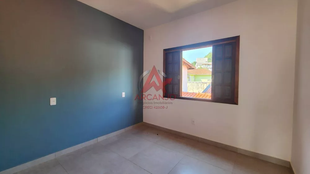 Casa, 6 quartos, 200 m² - Foto 4