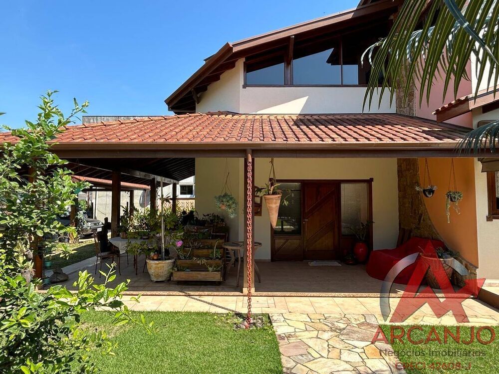Casa à venda com 3 quartos, 249m² - Foto 4