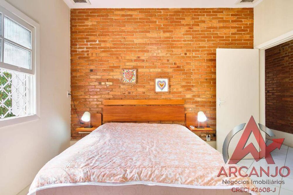Casa à venda com 3 quartos, 216m² - Foto 13