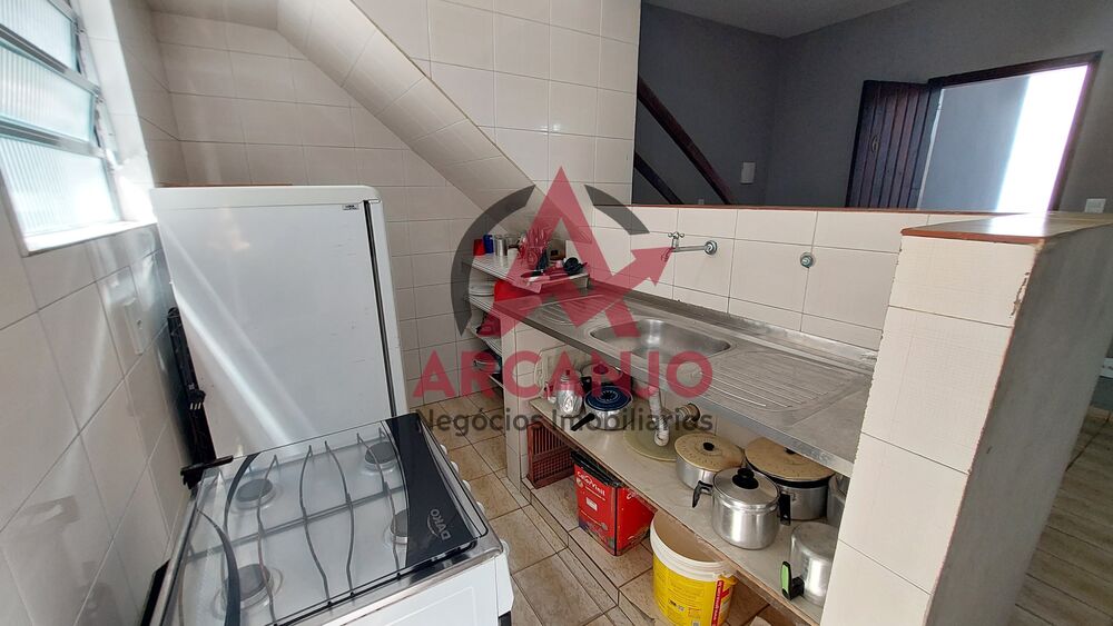 Sobrado à venda com 7 quartos, 208m² - Foto 2