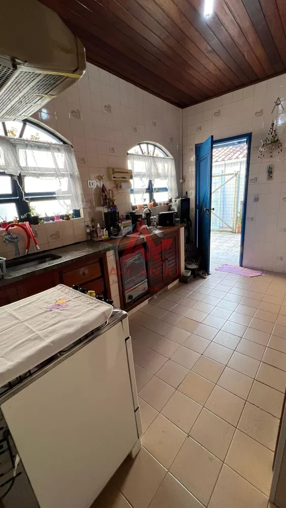 Casa, 3 quartos, 143 m² - Foto 1