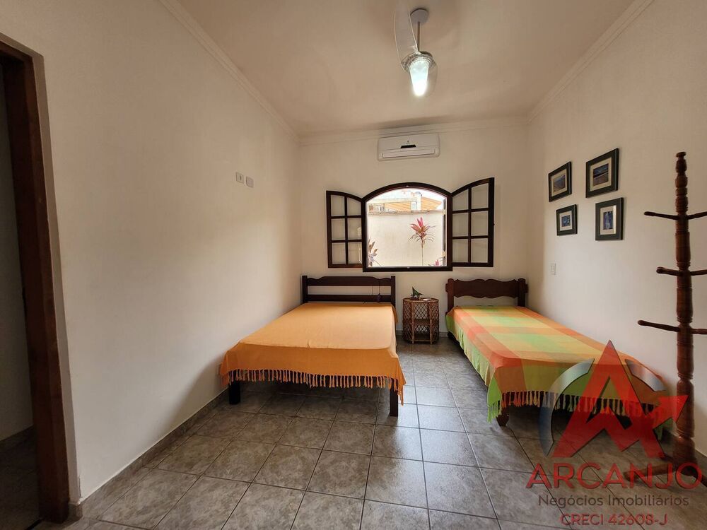 Casa à venda com 4 quartos, 343m² - Foto 2