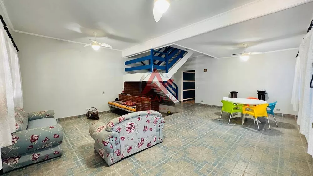 Casa, 4 quartos, 258 m² - Foto 3