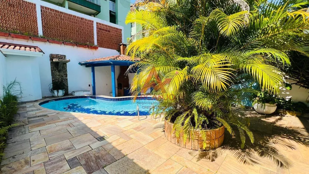 Casa, 4 quartos, 258 m² - Foto 4