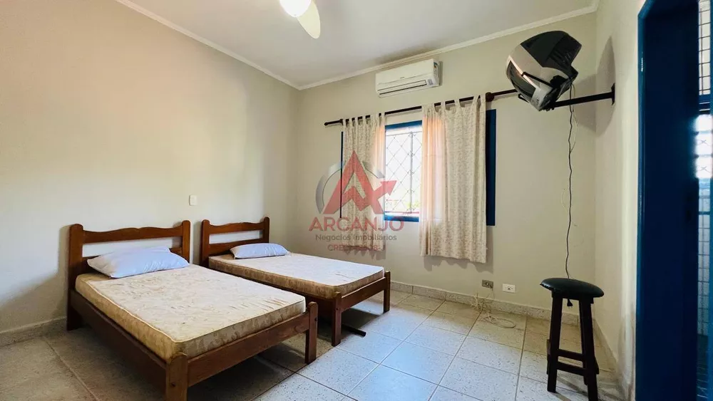 Casa, 4 quartos, 258 m² - Foto 2
