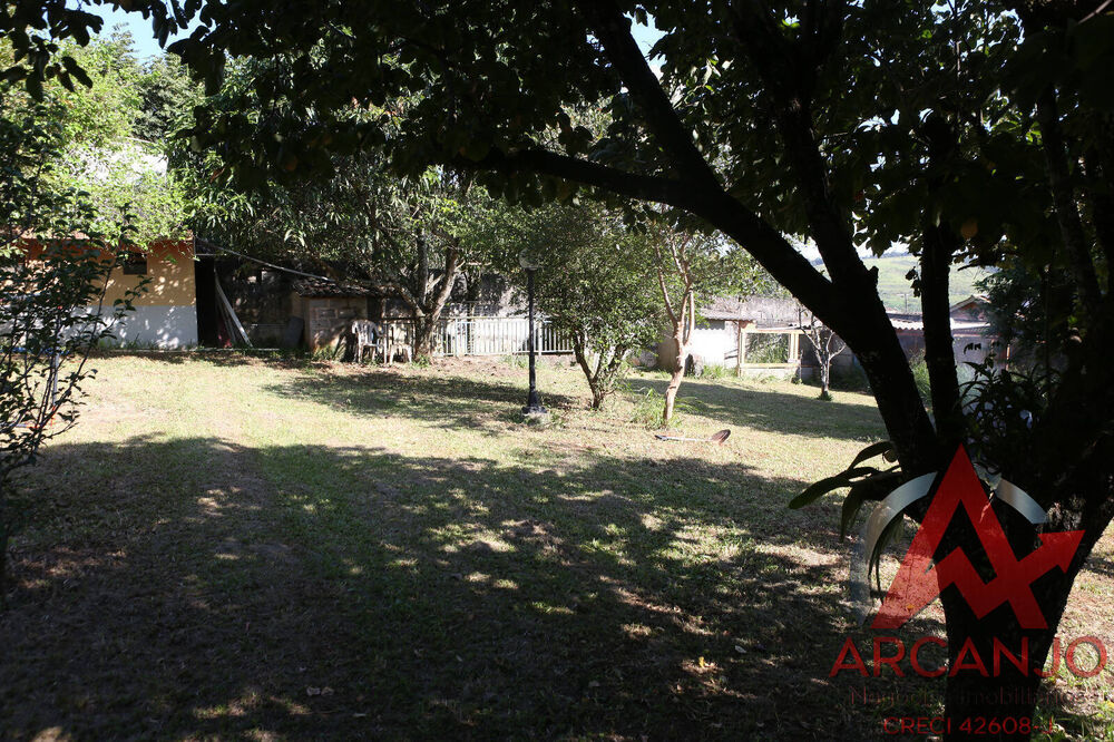 Chácara à venda com 4 quartos, 230m² - Foto 3