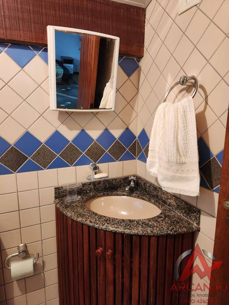 Casa à venda com 5 quartos, 217m² - Foto 3