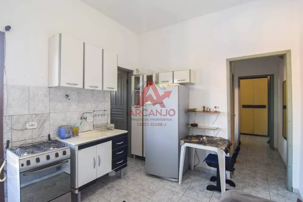 Casa, 7 quartos, 202 m² - Foto 3