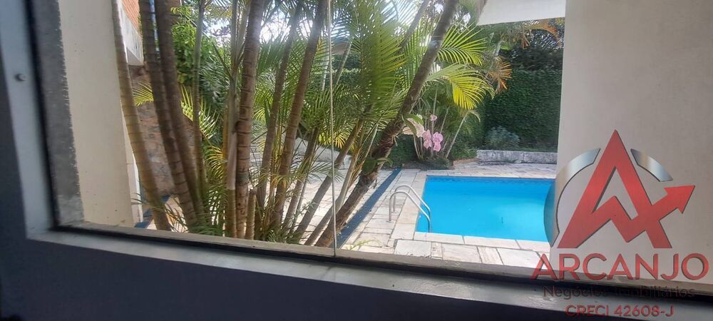 Casa à venda com 4 quartos, 320m² - Foto 1