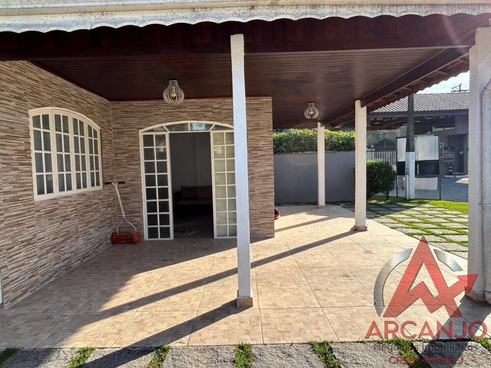 Casa à venda com 3 quartos, 180m² - Foto 4