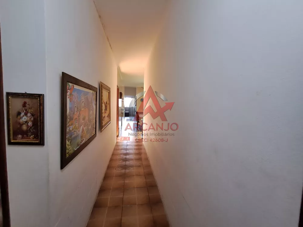 Casa, 3 quartos, 321 m² - Foto 1