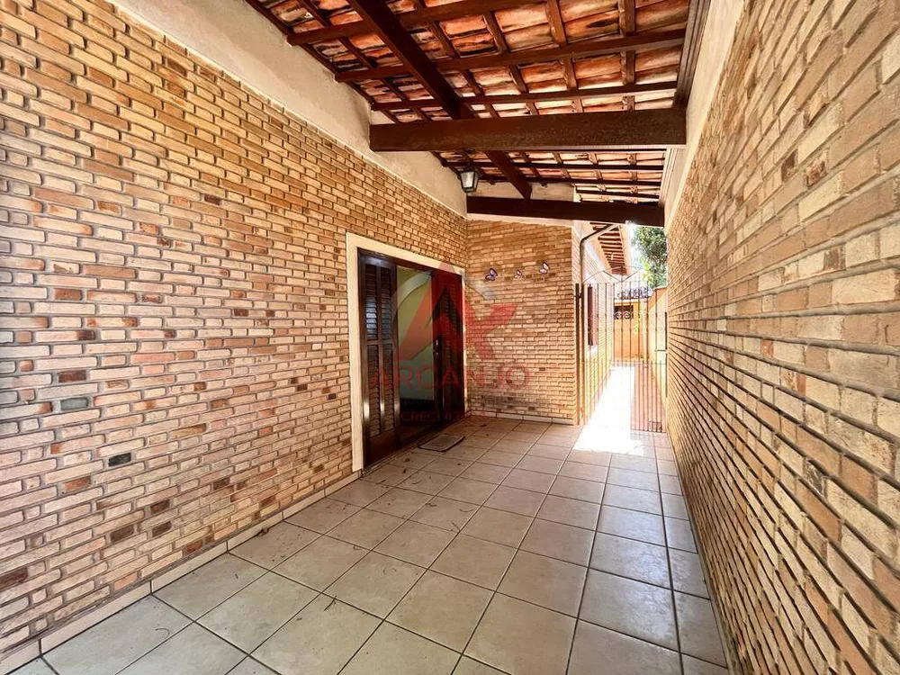 Casa, 5 quartos, 206 m² - Foto 4
