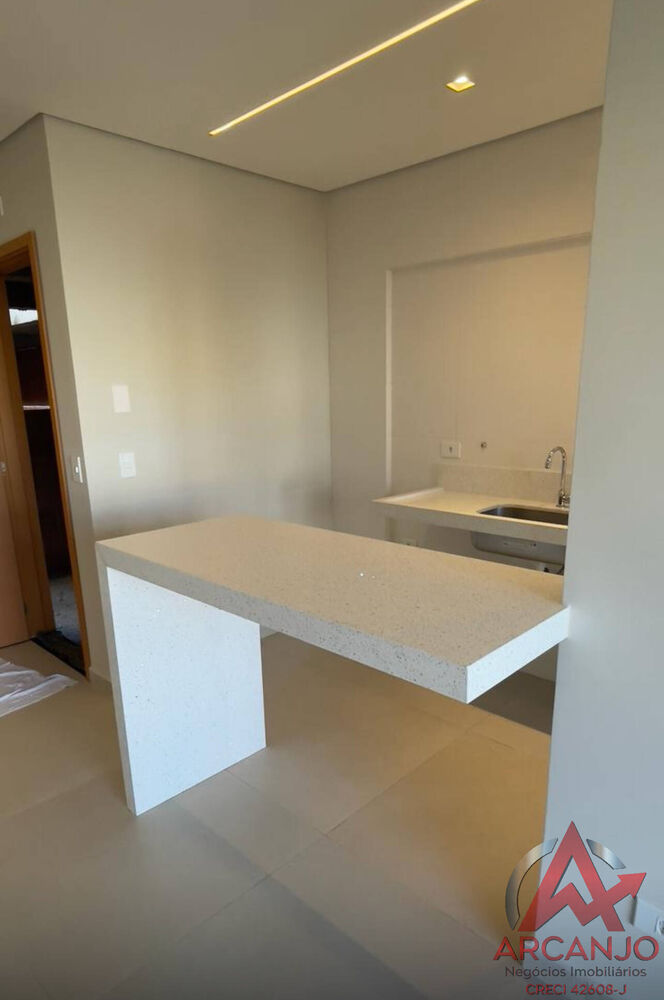 Apartamento à venda com 2 quartos, 118m² - Foto 2
