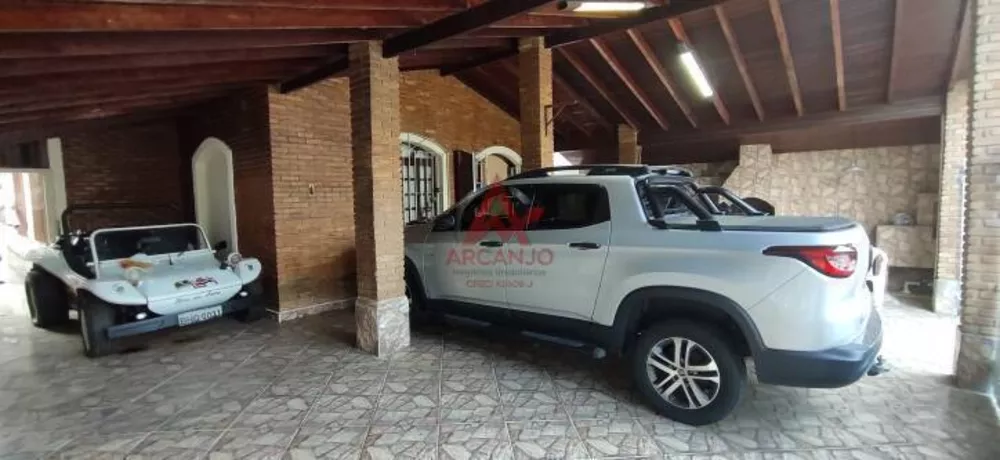 Casa, 4 quartos, 384 m² - Foto 1