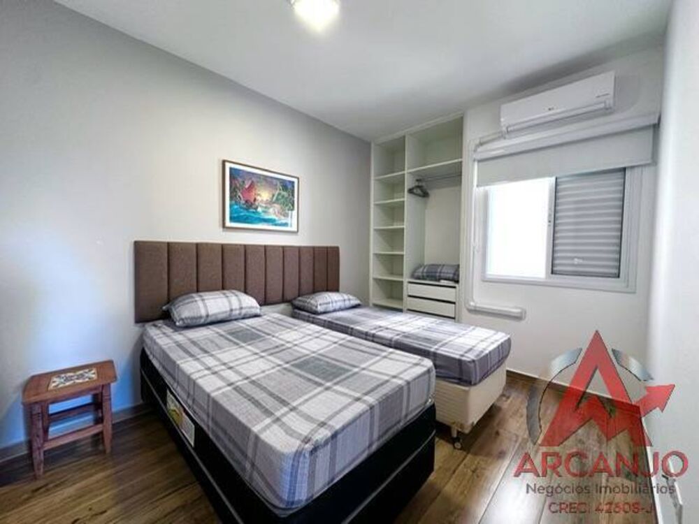 Apartamento à venda com 2 quartos, 72m² - Foto 1