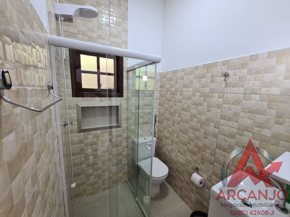 Casa à venda com 3 quartos, 97m² - Foto 1