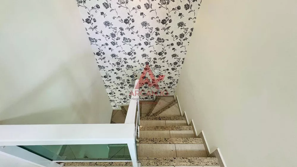 Cobertura, 3 quartos, 163 m² - Foto 4