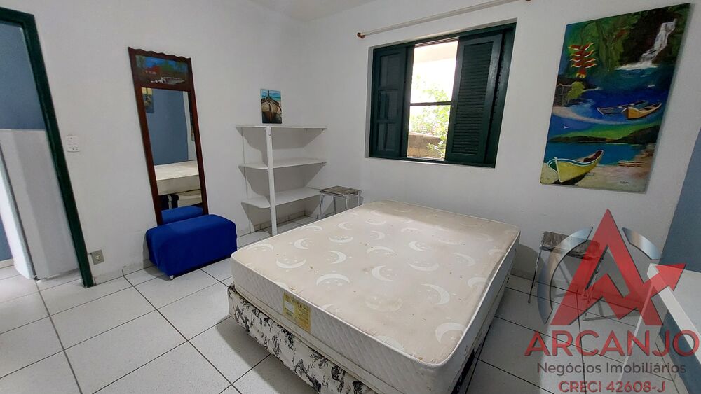 Casa, 4 quartos, 215 m² - Foto 1