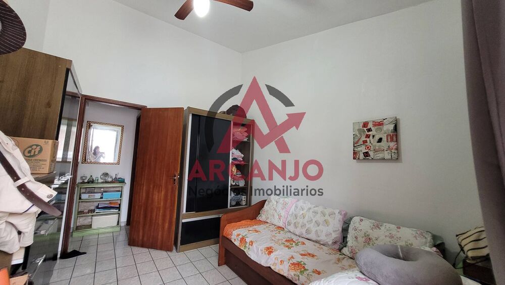 Apartamento à venda com 2 quartos, 68m² - Foto 4