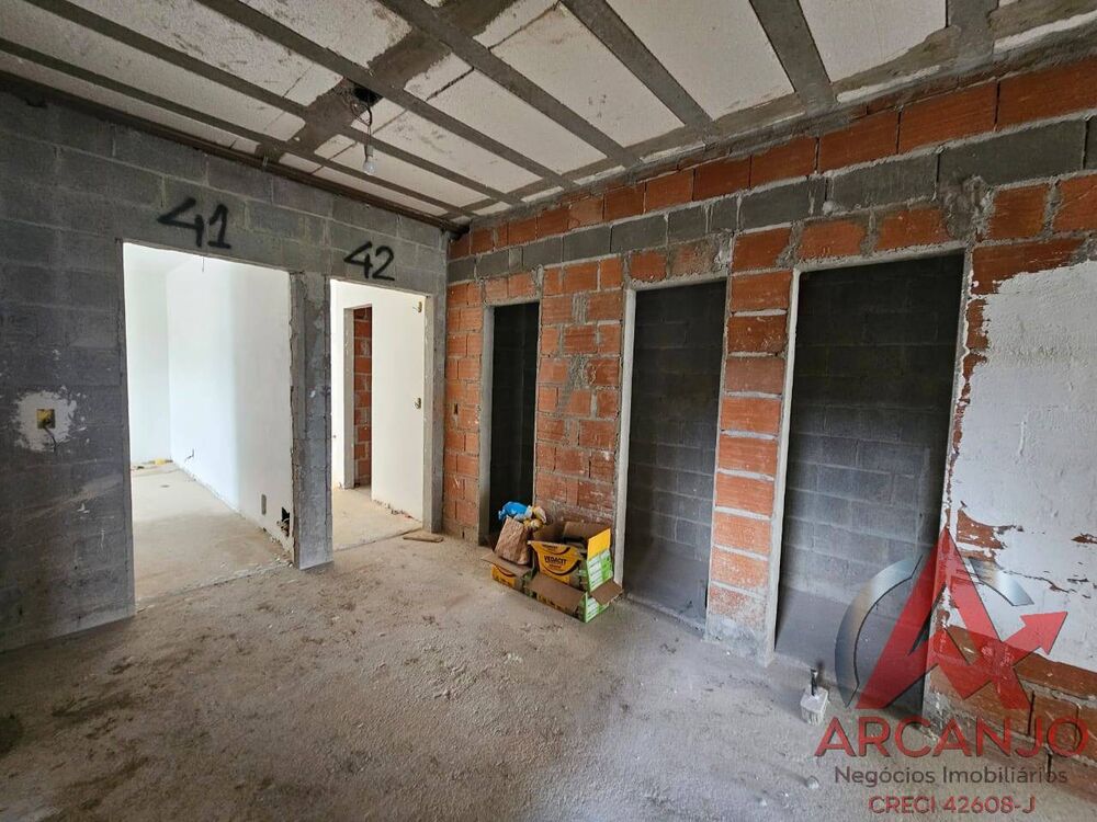 Apartamento à venda com 2 quartos, 72m² - Foto 1