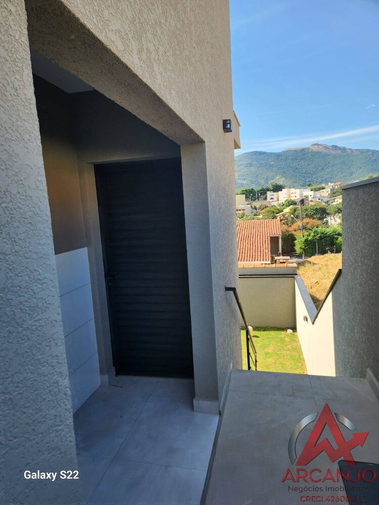 Sobrado à venda com 3 quartos, 110m² - Foto 3