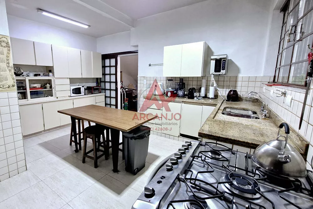 Sobrado, 2 quartos, 215 m² - Foto 1