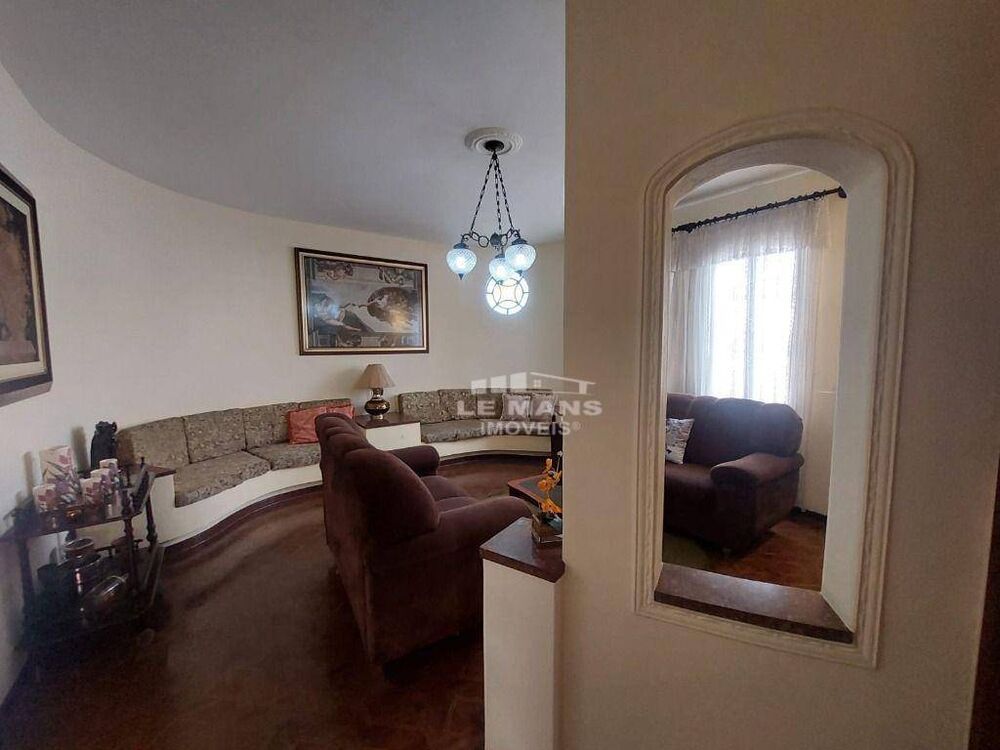 Casa, 3 quartos, 231 m² - Foto 3