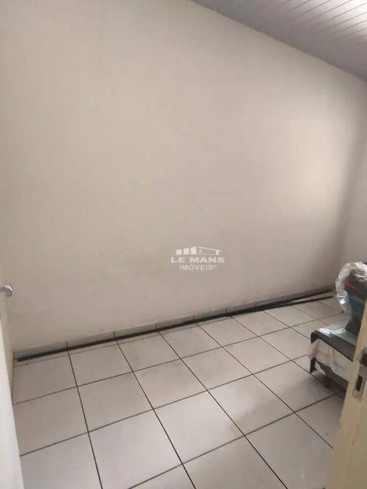 Casa, 4 quartos, 265 m² - Foto 9