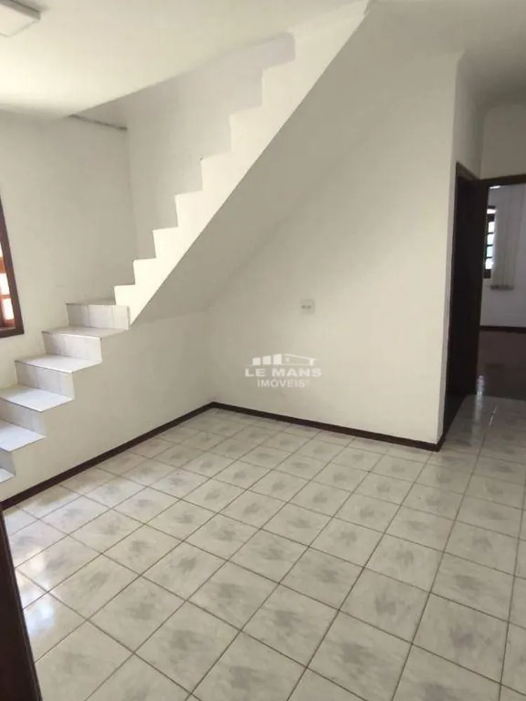 Casa, 4 quartos, 265 m² - Foto 4