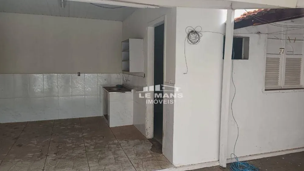 Casa, 3 quartos, 196 m² - Foto 4