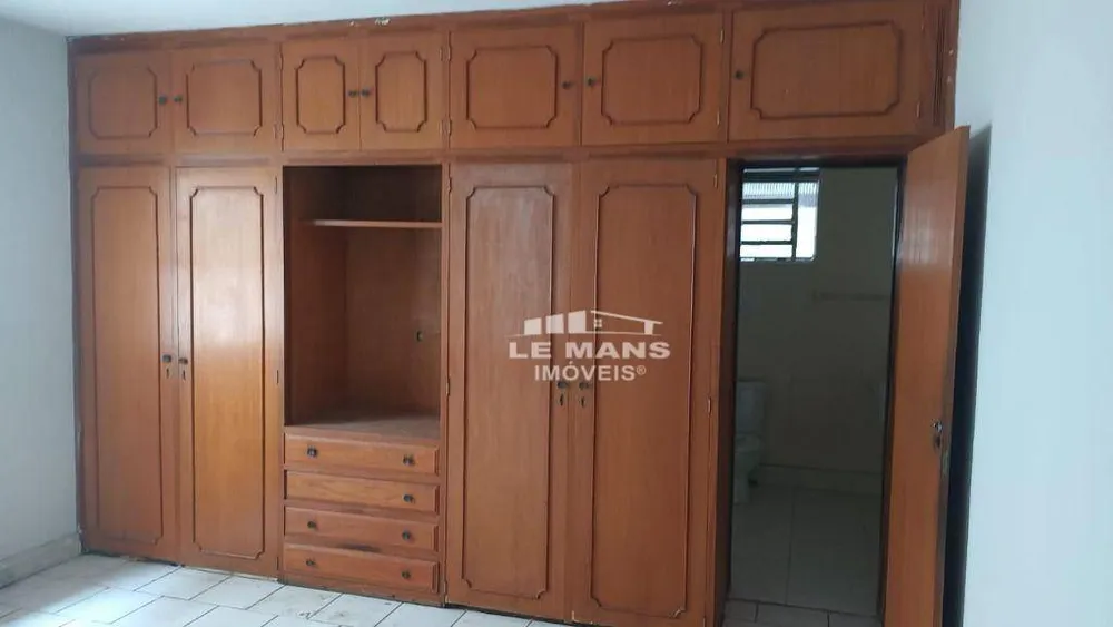 Casa, 3 quartos, 196 m² - Foto 1