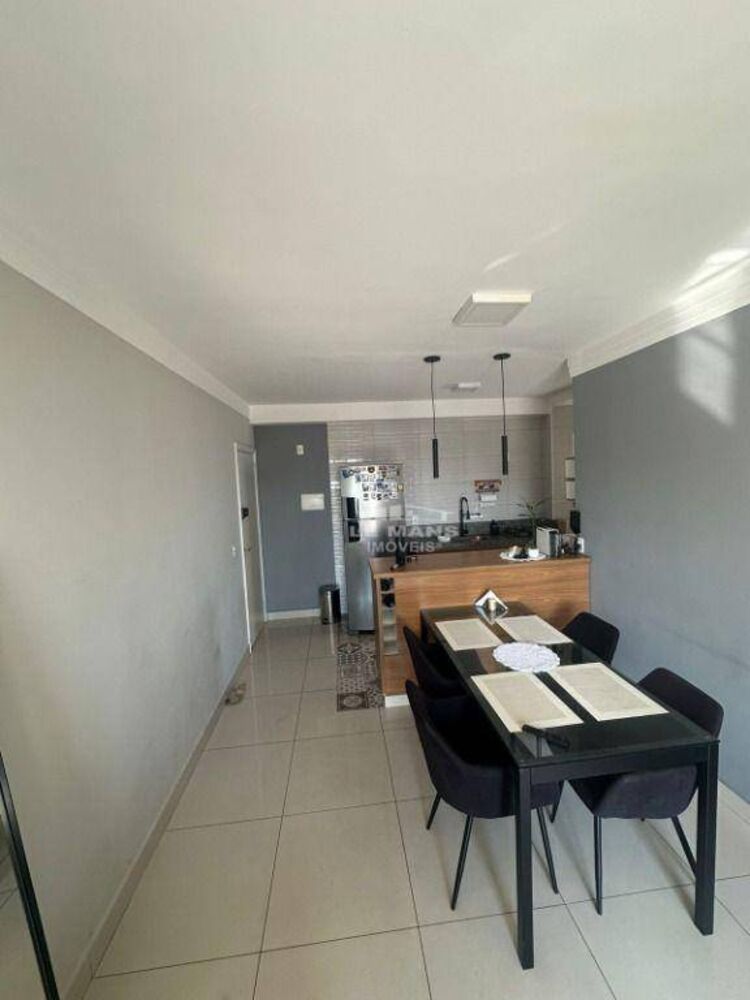 Apartamento à venda com 3 quartos, 68m² - Foto 2