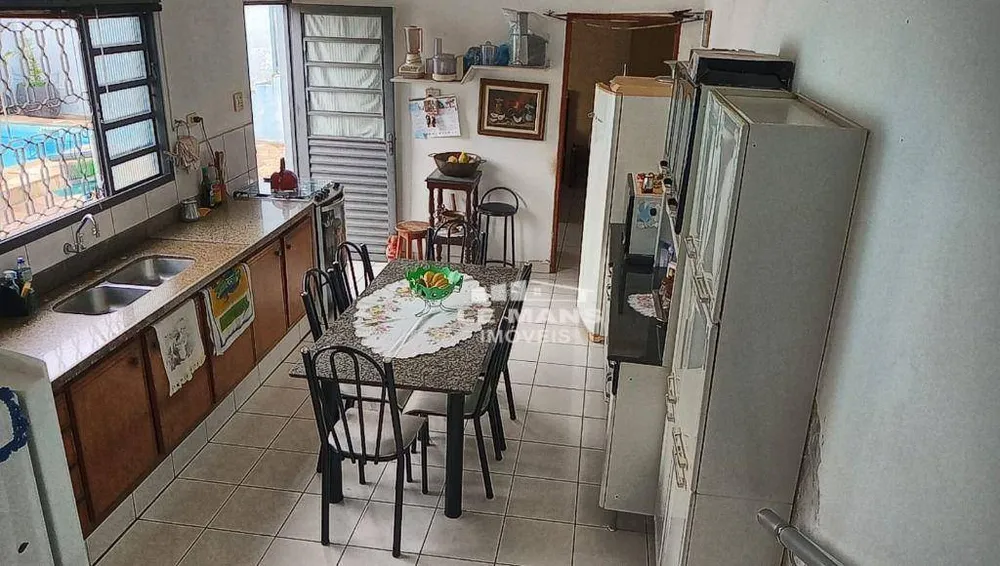 Casa, 6 quartos, 402 m² - Foto 2