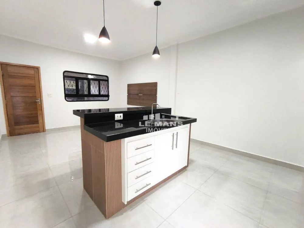 Casa, 3 quartos, 122 m² - Foto 1