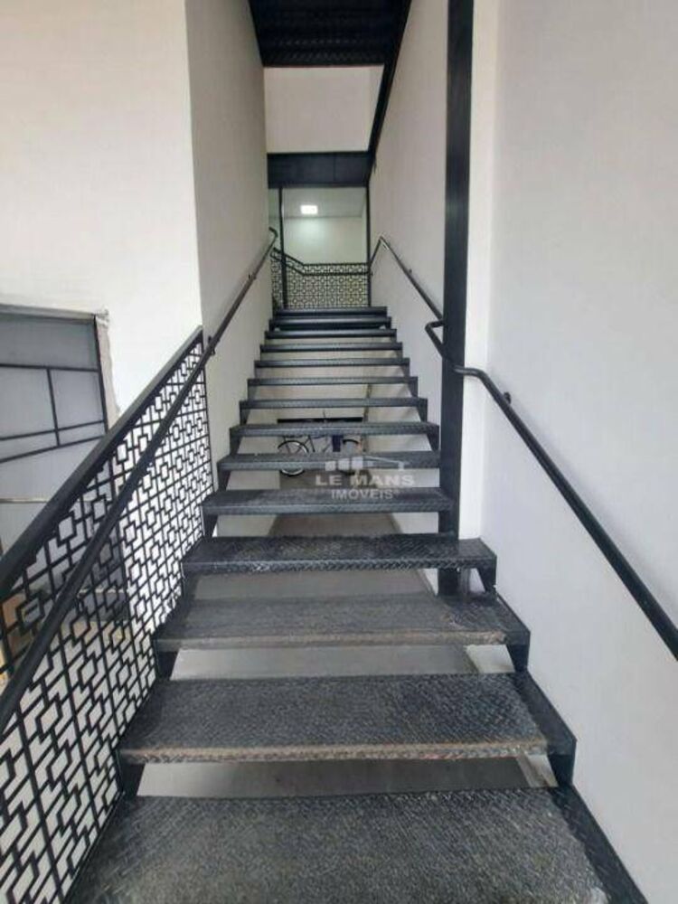 Depósito-Galpão-Armazém para alugar, 672m² - Foto 2