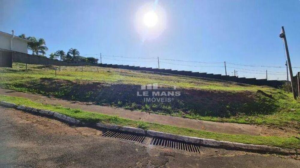 Loteamento e Condomínio, 2105 m² - Foto 1