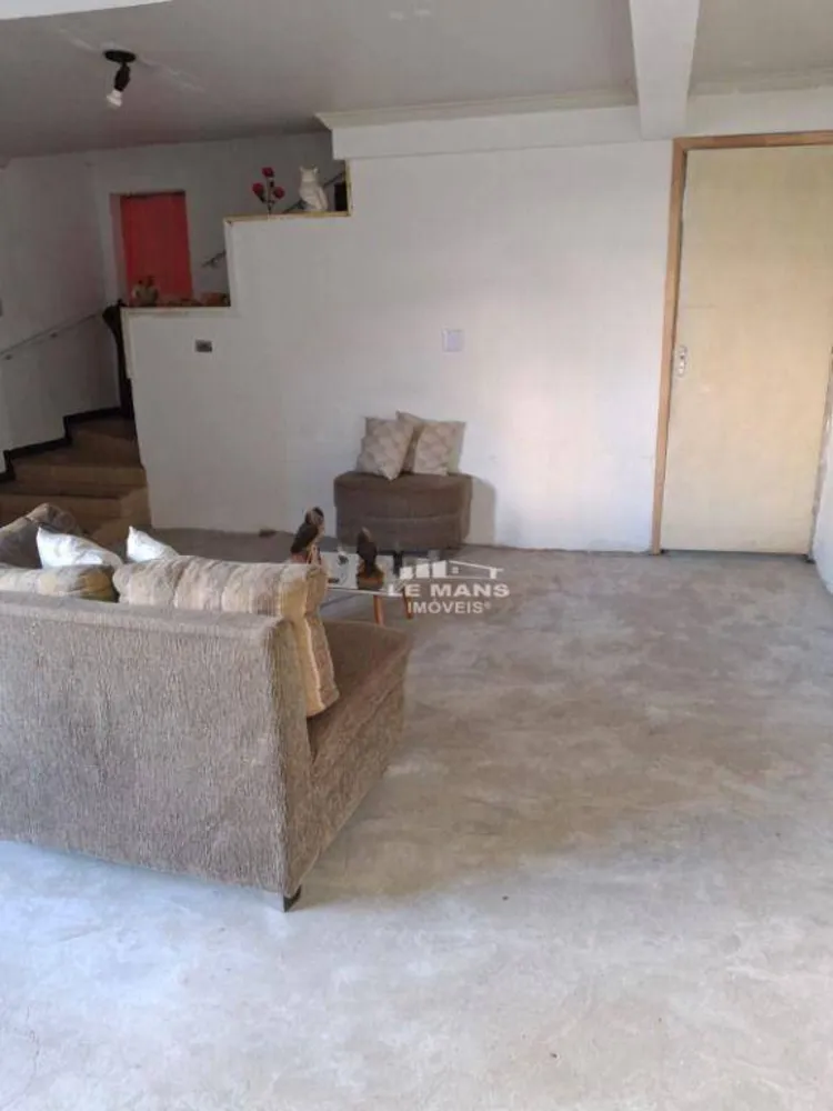 Casa, 4 quartos, 240 m² - Foto 4